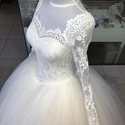 Vintage Ball Gown Lace Wedding Dress With..