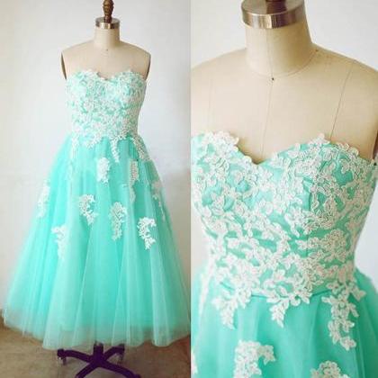 Charming Prom Dress Sweetheart Prom Dress A-line..