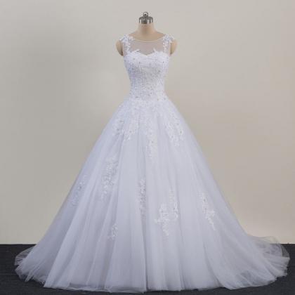 White Tulle Scoop Lace Wedding Dress With Ball..