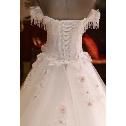Elegant White Sweet Lace Beaded China Wedding..