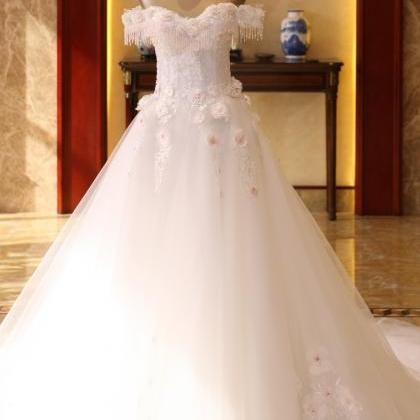 Elegant White Sweet Lace Beaded China Wedding..