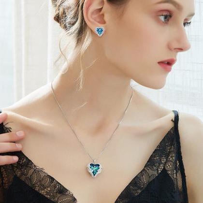 Crystals From Swarovski Necklaces Fashion Jewelry..