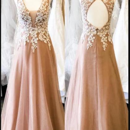 Plus Size Champagne Lace Prom Dress With Appliqued..