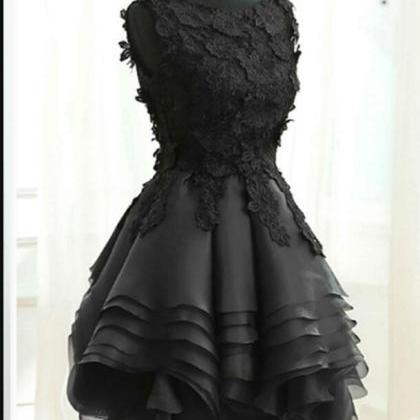 Black Flowers Lace Short Homecoming..