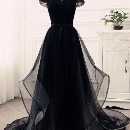 Plus Size Black Tulle A Line Long Prom Dresses..