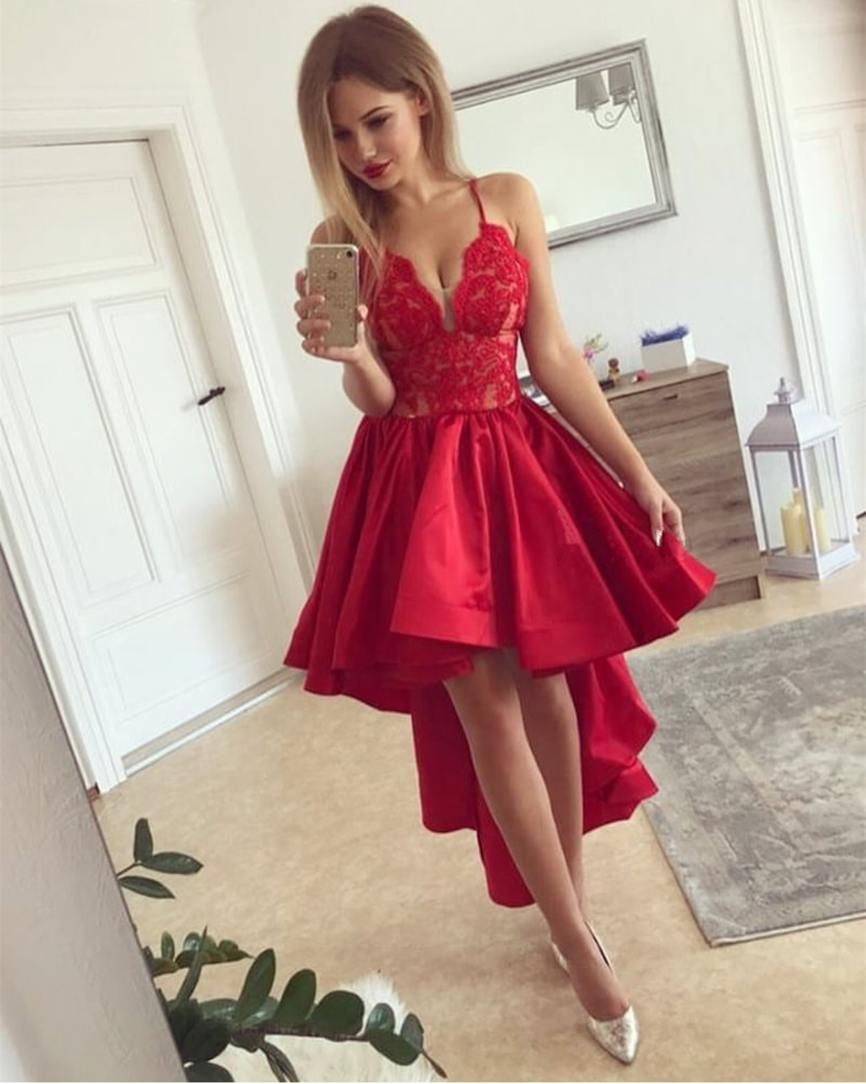 Sexy Red Plunging V Neck High Low Prom Dress Lace Short Homecoming Dresses With Spaghetti Straps Satin Short Party Dresses