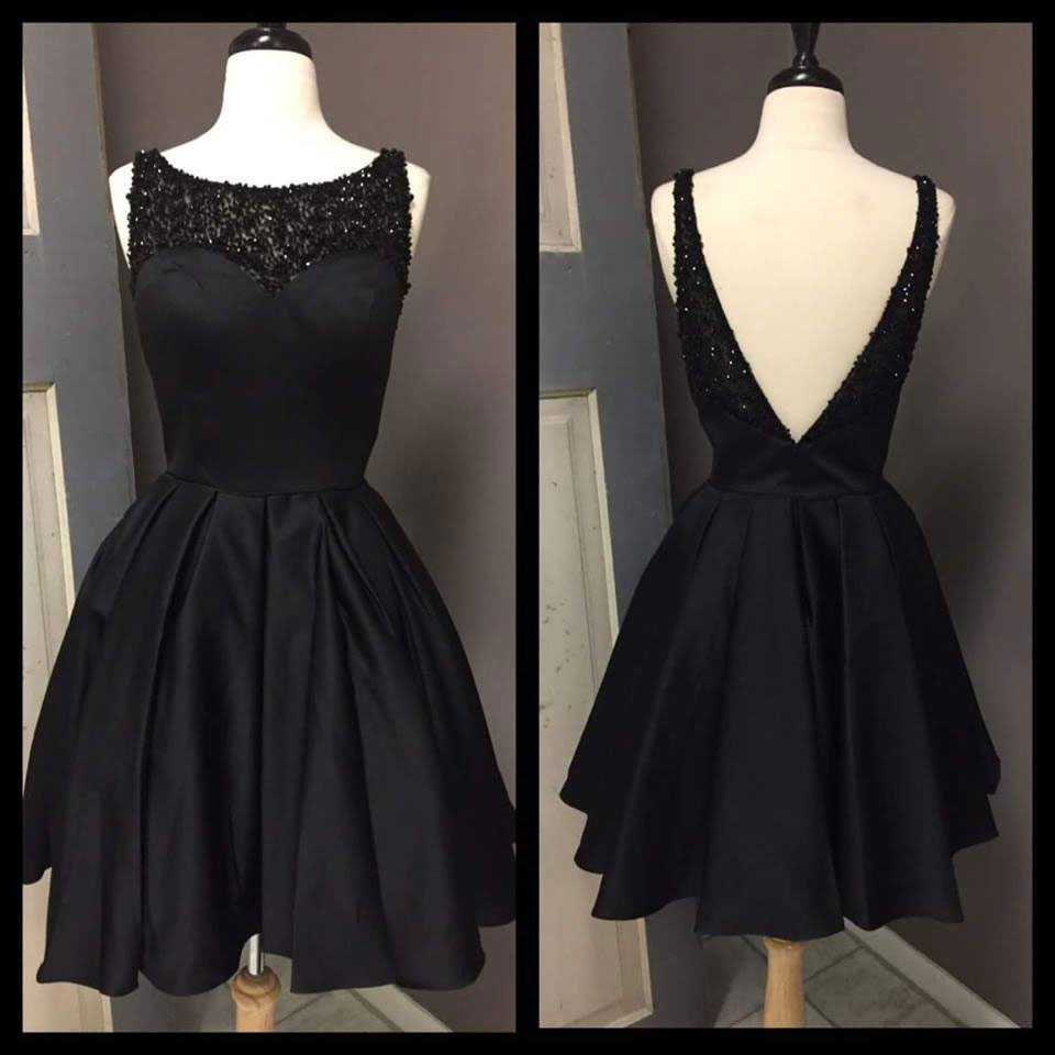 Open Back Satin Prom Dresses Scoop Neck Short Black Women Party Dresses 2018 Sexy Backless Mini Homecoming Dress Plus Size