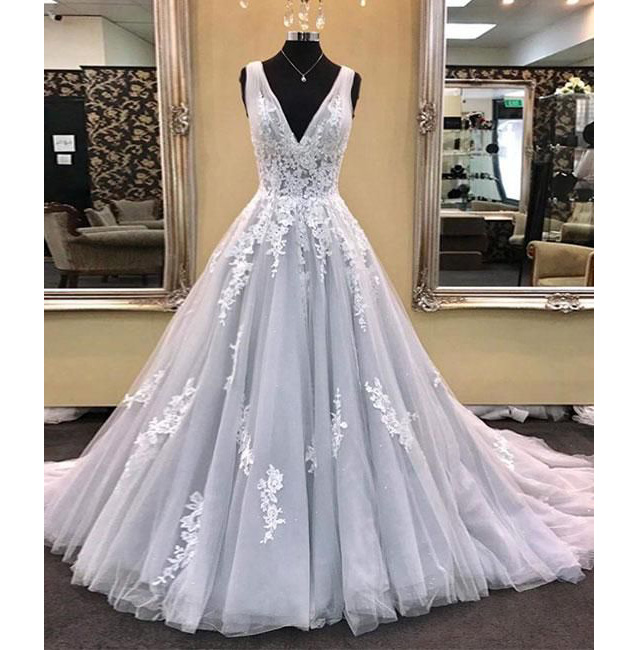 Ball Gown V-neck Sleeveless Long Tulle Prom Gown With Lace Appliques, Prom Dresses，2018 Wedding Party Dresses,custom Made Women Pageant Gowns