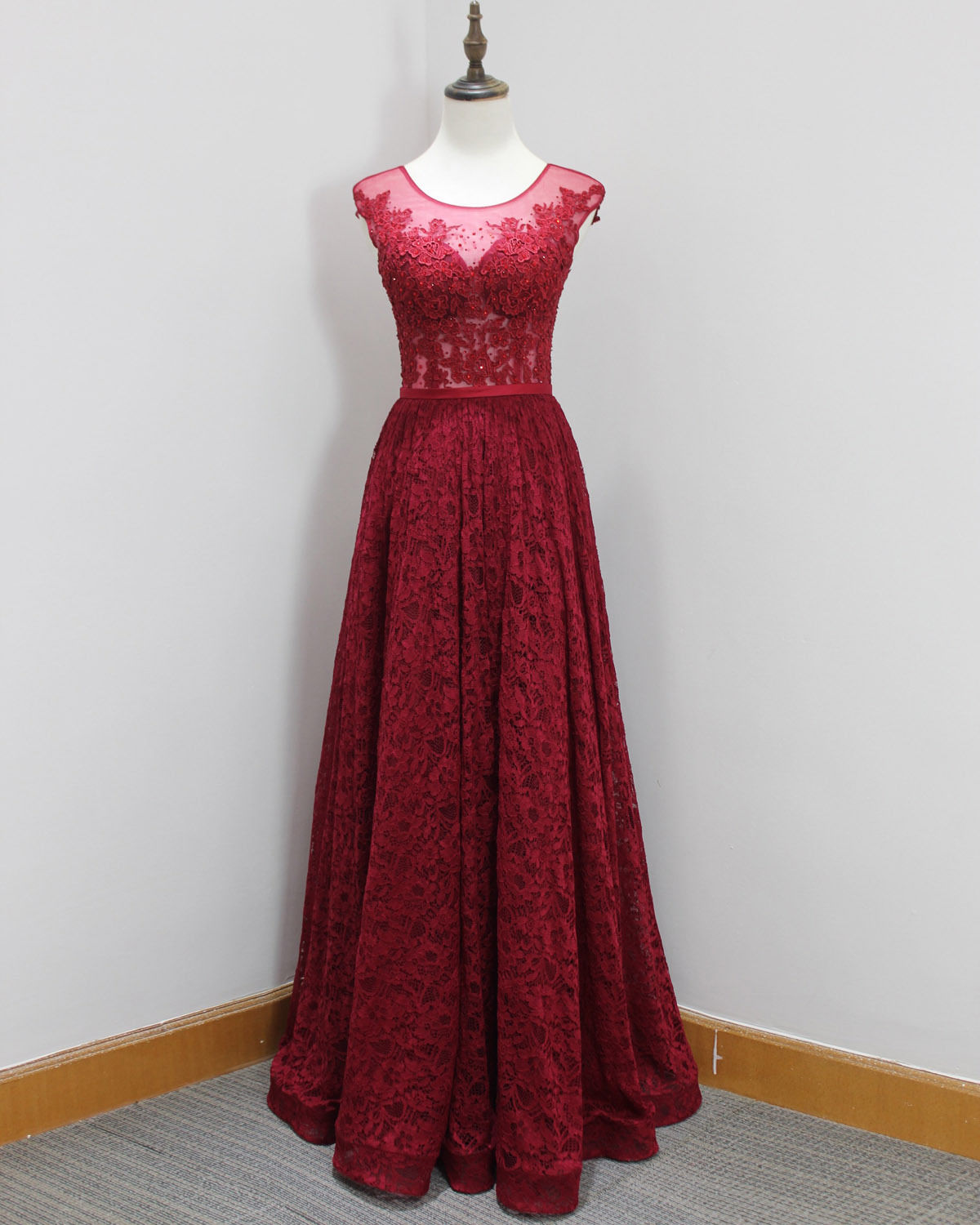 Plus Size Burgundy Lace Prom Dresses 2018 Sexy Sheer Lace Formal Evening Dresses Custom Made Wedding Party Gowns ,off Shoulder Prom Dress,