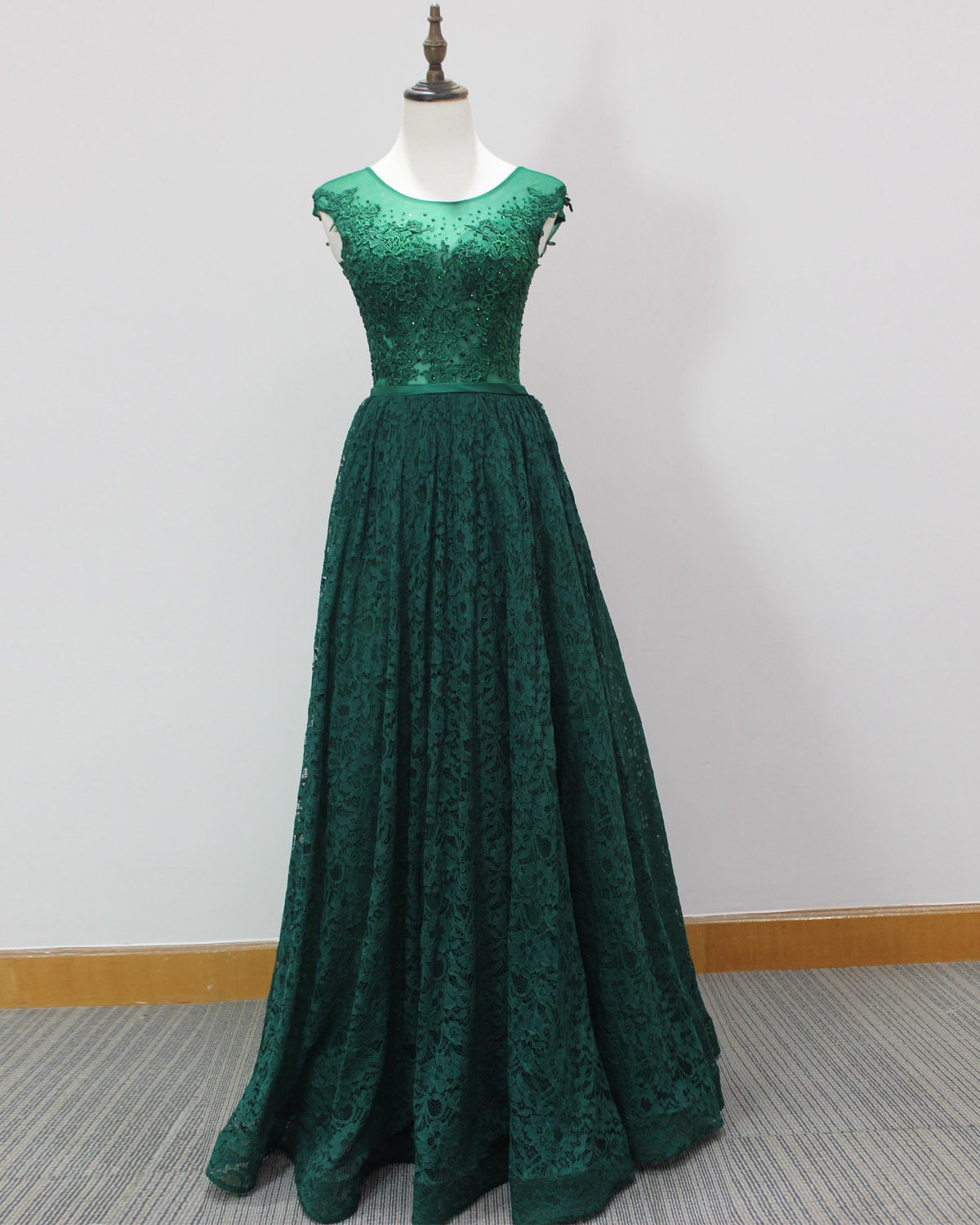Plus Size Green Lace Prom Dresses 2018 Sexy Sheer Lace Formal Evening Dresses Custom Made Wedding Party Gowns ,off Shoulder Prom Dress, Pageant