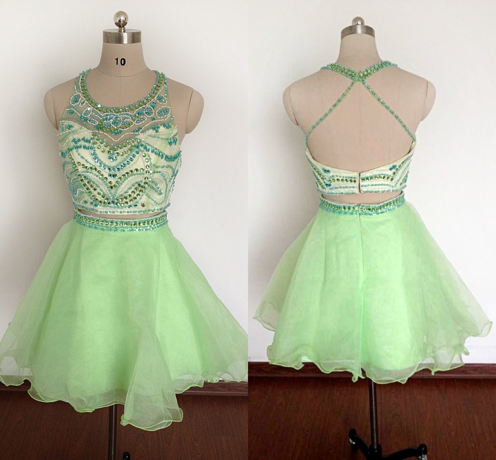 Two Pieces Light Green Short Homecoming Dresses A-line Halter Backless Beaded Crystals Prom Dresses Cocktail Gowns.two Pieces Short Cocktail