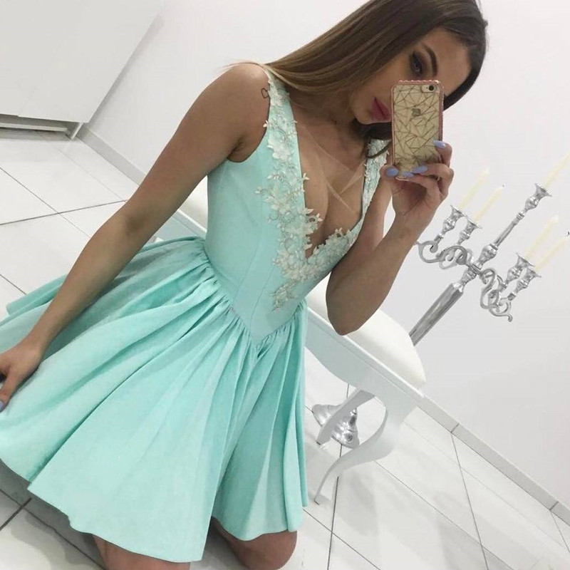 Illusion Deep V Neck Mint Short Prom Dress With Appliques And Princess Waistline,sexy Green Short Homecoming Dresses, Girls Pageant Gowns