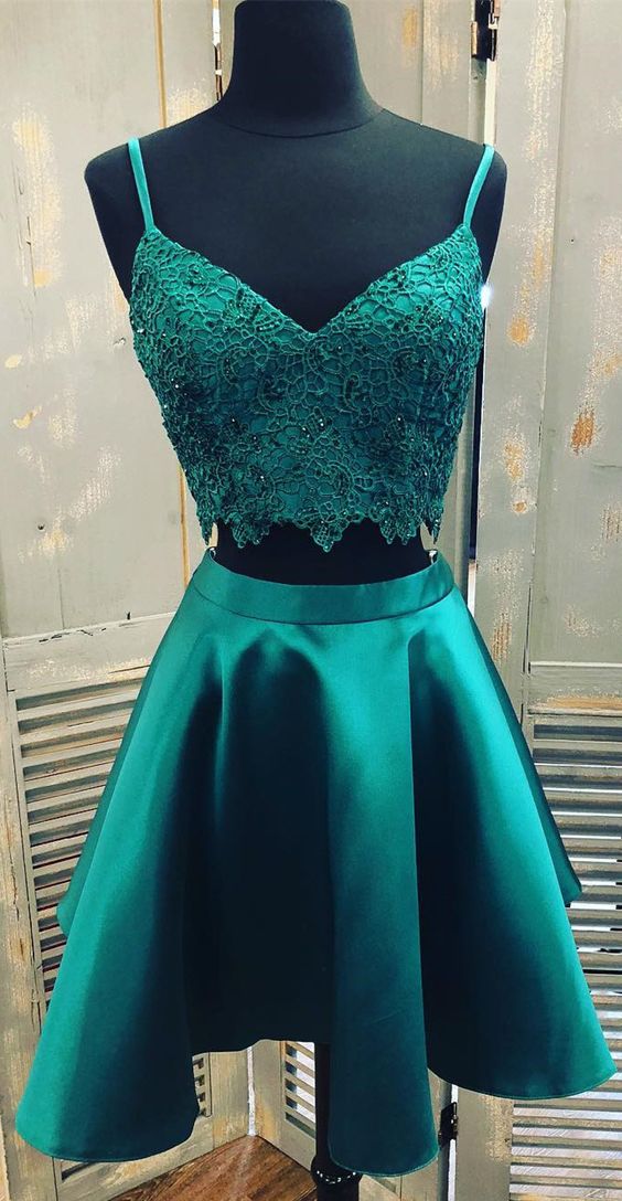Green Lace Beaded Two Pieces Short Homecoming Dress A Line Cocktail Party Gowns Spaghetti Straps