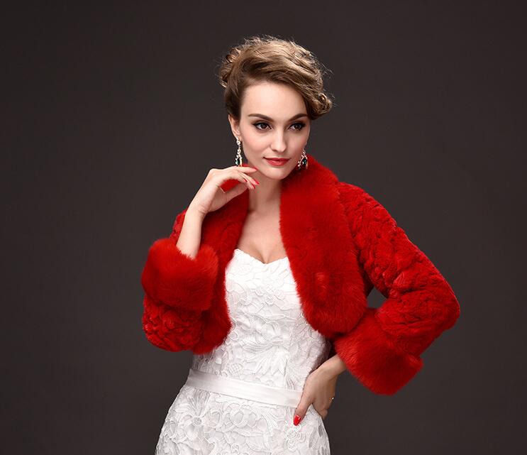 Vintage Red Warm Winter Wedding Jackets With Long Sleev Faur Fur Short Coats For Wedding , Bridal Shawel Wrap For Bridal