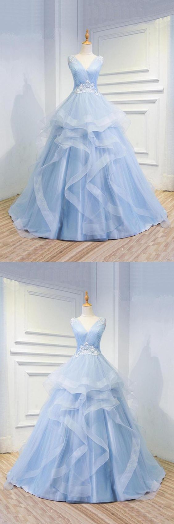 Light Blue Organza Ball Gown Prom Dress,custom Made Prom Party Gowns , Sexy V-neck Quinceanera Dress For 16 Years