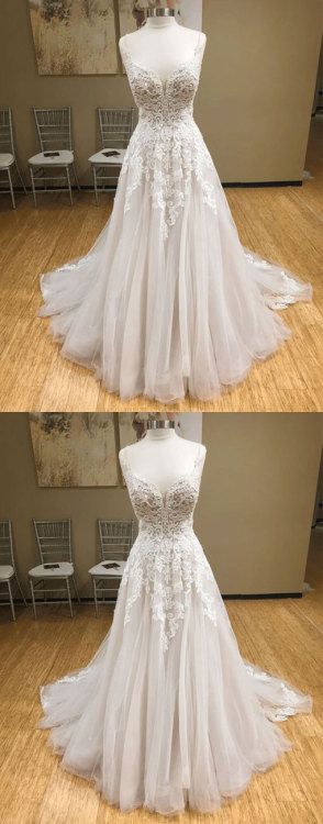 Sexy V-neck Lace Prom Dress Custom Made White Tulle Long Prom Gowns Custom Made Party Gowns ,a Line Long Prom Gowns