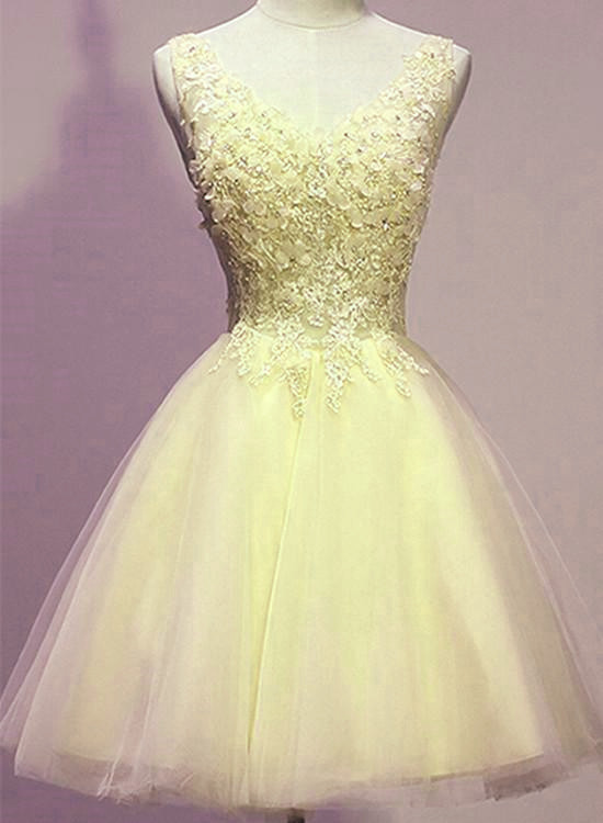 Light Yellow Tulle Lace Short Homecoming Dress A Line Custom Made Lace Prom Party Gowns , Short Cocktail Dress 
