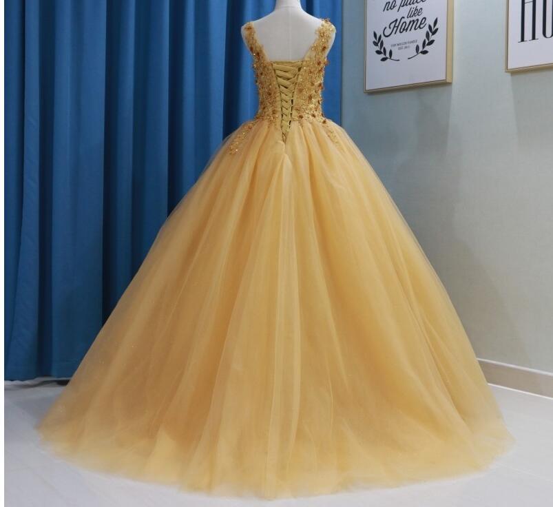 Gold Yellow Ball Gown Quinceanera Dresses 2018 Vestidos De 15 Debutante 3d Dlowers Appliques Corset Sweet 16 Prom Party Gowns