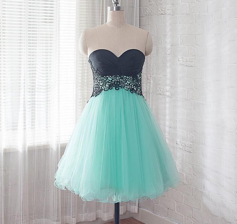 Off Shoulder Mint Green Tulle Short Homecoming Dress With Black Lace Sweet 16 Prom Gowns A Line Short Cocktail Party Gowns