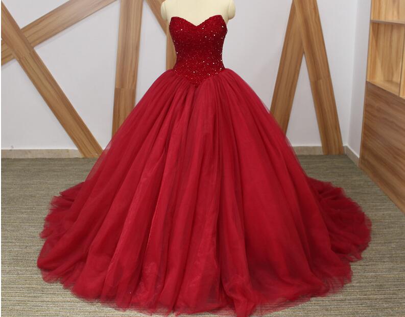 Charming Ball Gown Burgundy Beaded Long Quinceanera Dress Sweet 15 Quinceanera Gowns ,sexy Puffy Wedding Dress .