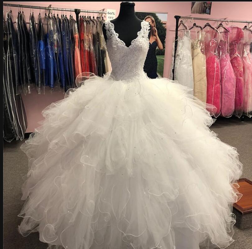 Sexy Ball Gowns Lace Appliqued Beaded Long Quinceanera Dresses With Skirts Tiers ,wedding Dress 2020