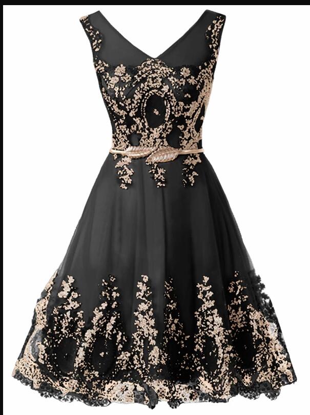 Sexy V-neck Black Lace Short Homecoming Dress Off Shoulder Women Party Gowns , Mini Cocktail Dress
