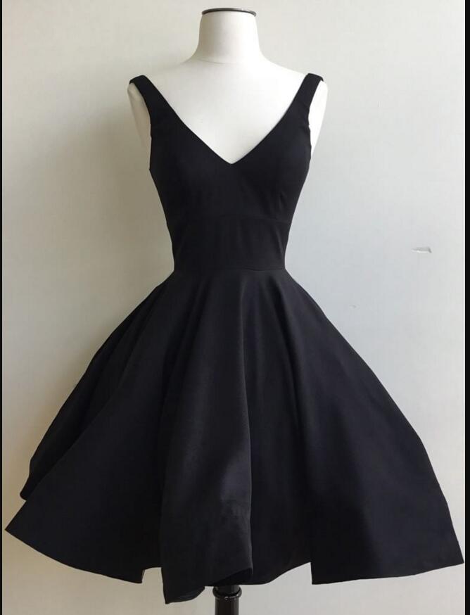 Black Satin Short Homecoming Dress Strapless Puffy Mini Party Gowns , Short Cocktail Gowns