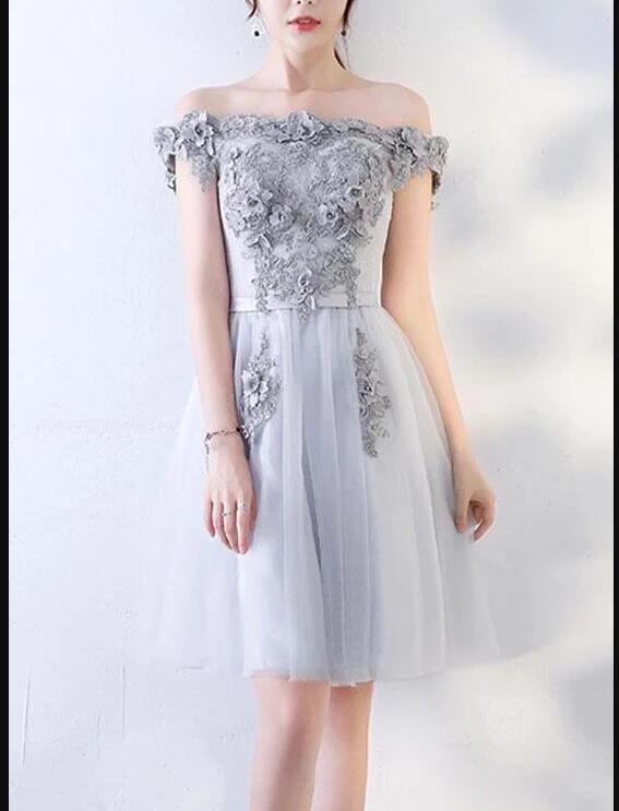 Off Shoulder Silver Tulle Lace Homecoming Dress For Teens Custom Made Short Cocktail Party Gowns ,junior Party Gowns