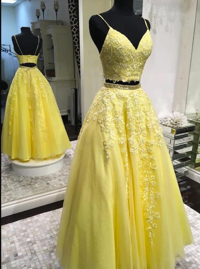 Two Pieces Yellow Lace Prom Dresses Two Pieces Long Prom Party Gowns Women Party Gowns 2020