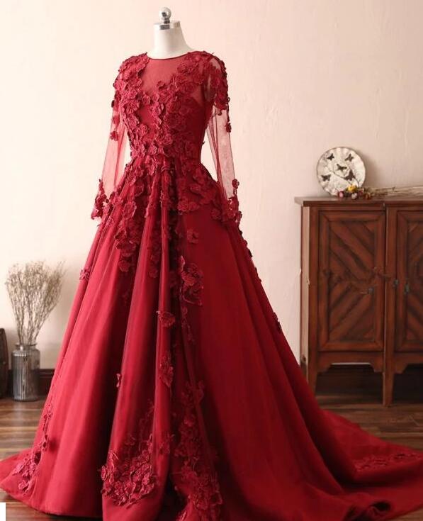 Plus Size Red Satin Floral Lace Ball Gown Quinceanera Dresses With Long Sleeve Custom Made Wedding Dress