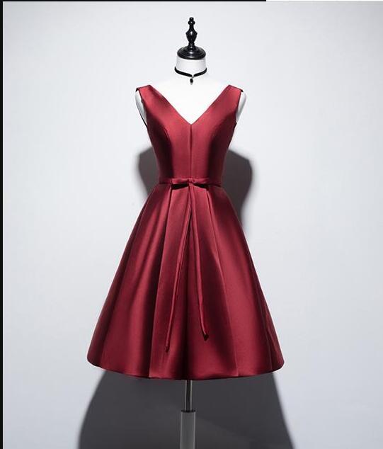 Sexy Burgundy Satin Short Homecoming Dresses A Line Mini Party Gowns Custom Made Cocktail Gowns Short 2020
