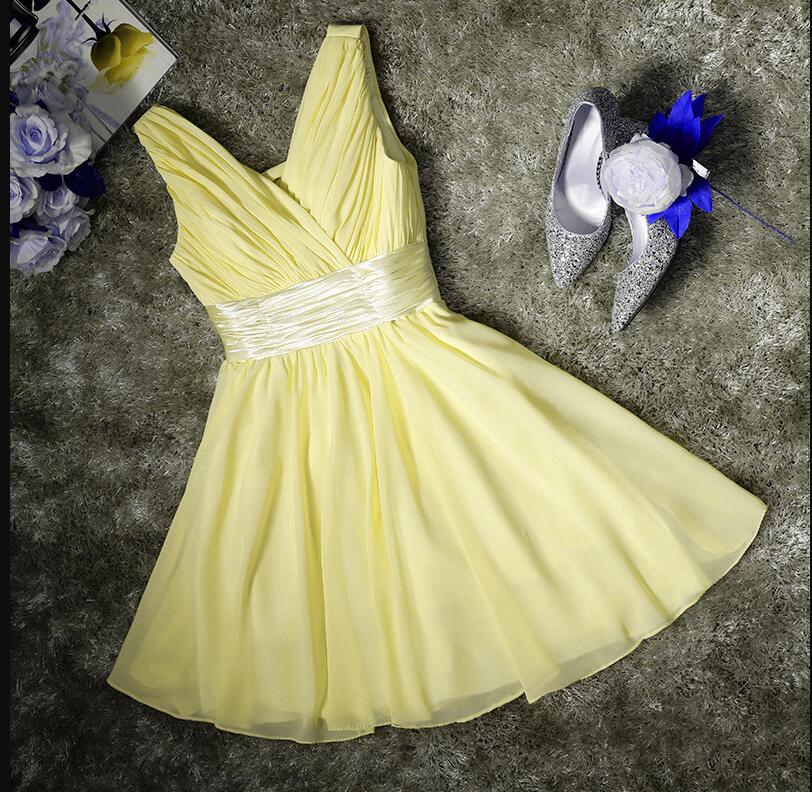 Light Yellow Ruffle Short Homecoming Dress A Line Junior Party Gowns ,wedding Guest Gowns ,short Bridesmaid Dress