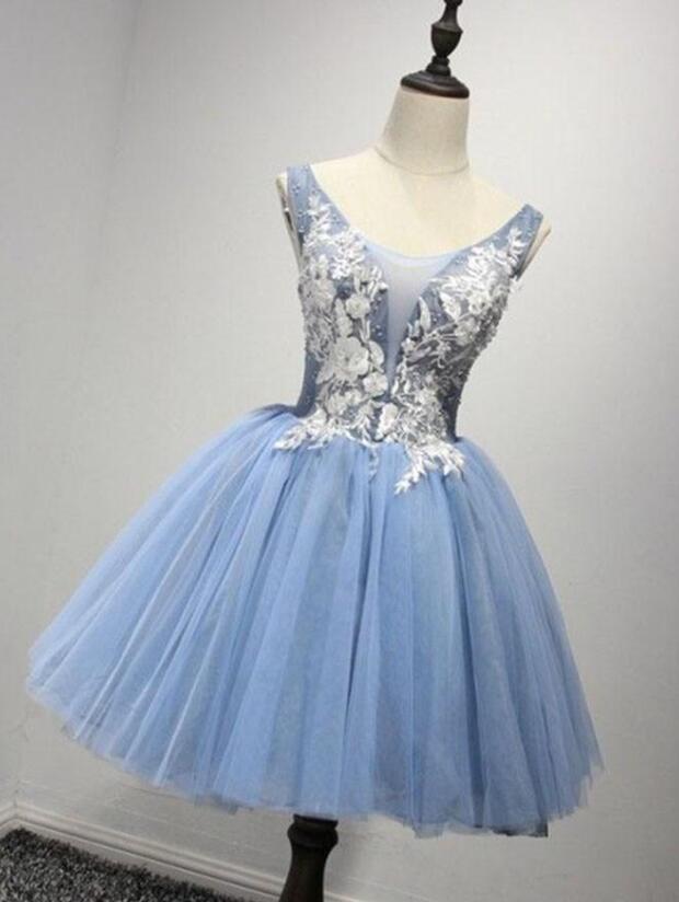 Sexy Light Blue Tulle Homecoming Dress Short With Lace Appliqued Party Gowns ,short Cocktail Gowns ,junior Party Gowns 2020