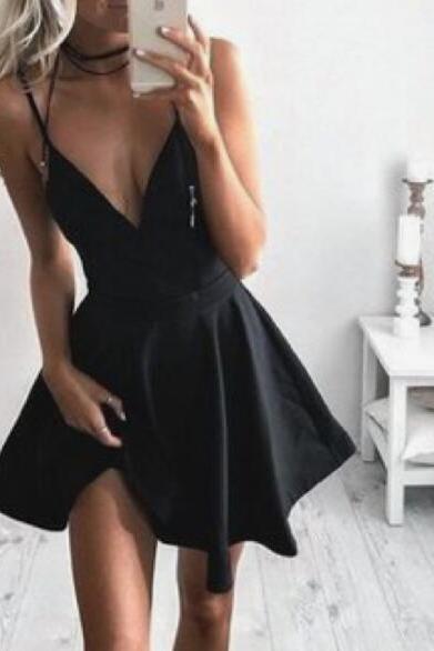 Spaghetti Strap Dress,cute Homecoming Dress,black Party Dress,skater Dress,short Prom Dress，2018 Sexy V Neck Prom Dress,black Satin Cocktail