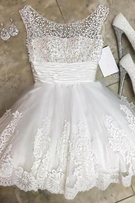 2018 New Arrival White pearls Lace Short Homecoming Dresses A Line Ruffle Mini Cocktail Gowns , Plus Size Wedding Guest Gowns , Women Little Girls Gowns 