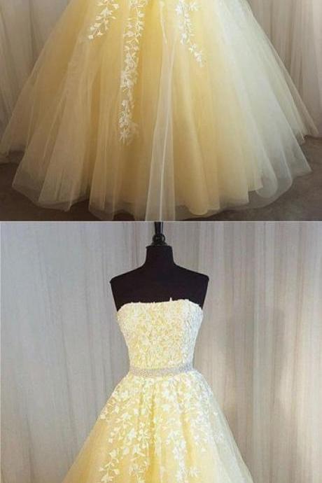 Spring Yellow Tulle Strapless Beaded Evening Dress with Lace Appliques 2018 Plus Size Girls Homecoming Dresses , Wedding Guest Gowns ,Lace Prom Gowns ,Short Cocktail Gowns 