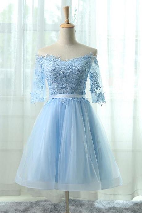 Off-the-shoulder Lace Appliqué Short Homecoming Dress in Light Blue,2018 Short Lace Cocktail Dresses, Women Party Gowns ,Wedding Guest Gowns ,Girls Gowns .