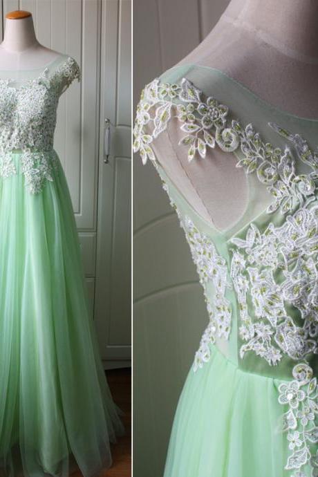 Green Tulle and Applique Long Prom Dress, Charming Tulle Gowns, Prom Dress.2018 Plus Size Women Party Gowns ,Girls Pageant Gowns ,Women Party Gowns .Custom Made Party Gowns .