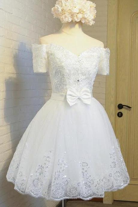 Elegant White Lace Appliqued Homecoming Party Dress Short With Short Sleeve A Line Cocktail Gowns With Bow 