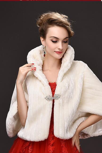 Vintage Ivory Warm Winter Wedding Jackets Faur Fur Short Coats For Wedding ,Cheap Bridal Shawel Wrap For Bridal 