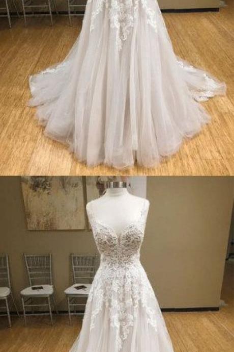 Sexy V-neck Lace Prom Dress Custom Made White Tulle Long Prom Gowns Custom Made Party Gowns ,a Line Long Prom Gowns