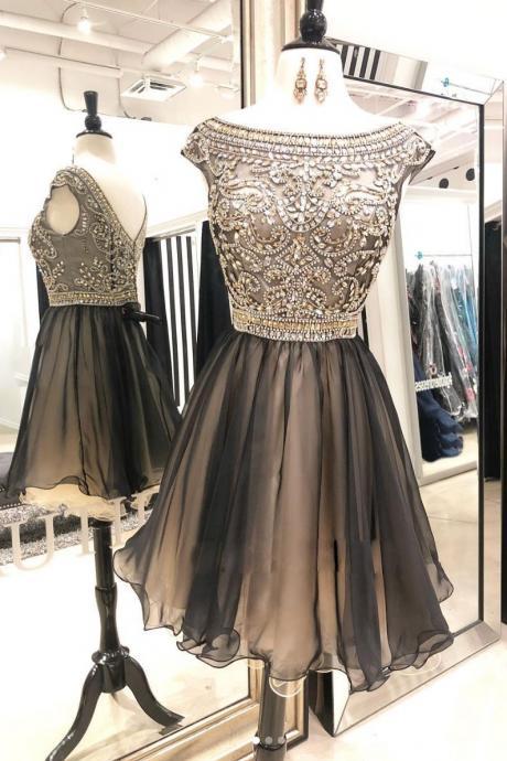Luxury Beaded Scoop Neck Short Homecoming Dress A Line Women Party Gowns ,short Cocktail Party Gowns ,