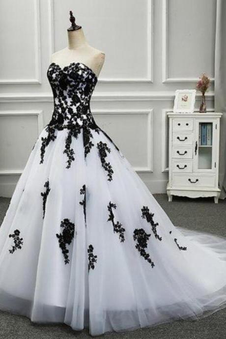Fashion White And Black Lace Long China Wedding Dress With Appliqued Custom made Women Wedding Gowns 