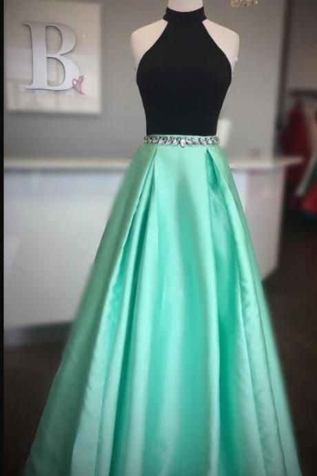 Fashion Green Long Prom Dress Halter Neck A Line Wedding Party Gowns