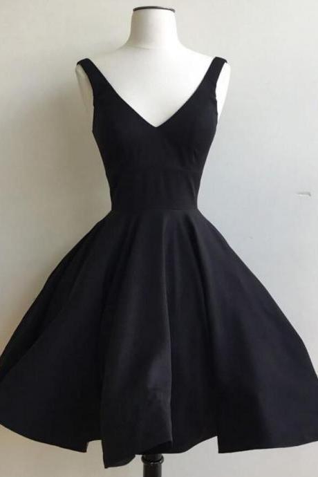 Black Satin Short Homecoming Dress Strapless Puffy Mini Party Gowns , Short Cocktail Gowns