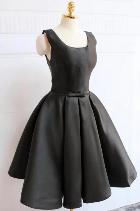 Cheap Black Satin Short Homecoming Dress With Bow 2020 Custom Made Party Gowns , Sweet 16 Cocktail Dress For Teens 