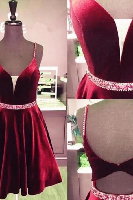 Dark Red Velvet Short Homecoming Dress Custom Made Mini Party Gowns , Custom Made Cocktail Party Gowns With Beaded