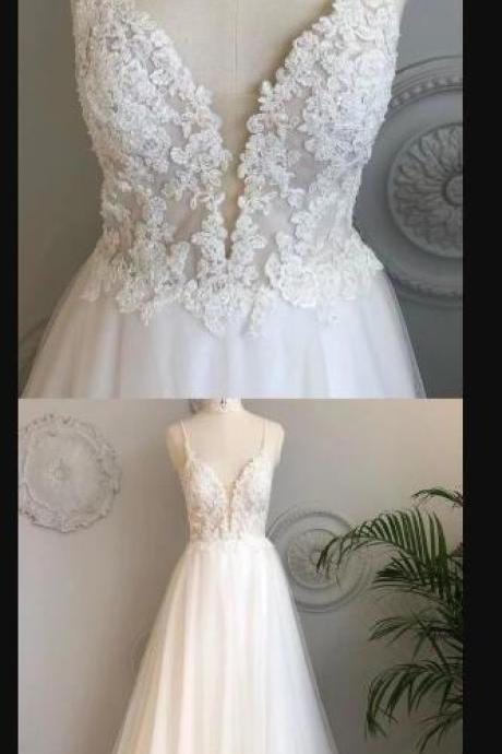 V-neck White Lace Prom Dress A Line Women Party Gowns Custom Made Evening Gowns